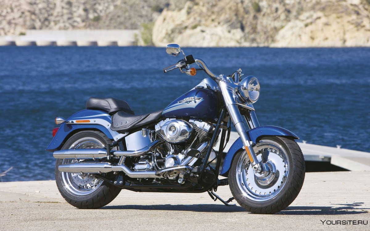 Мотоцикл Harley Davidson fat boy