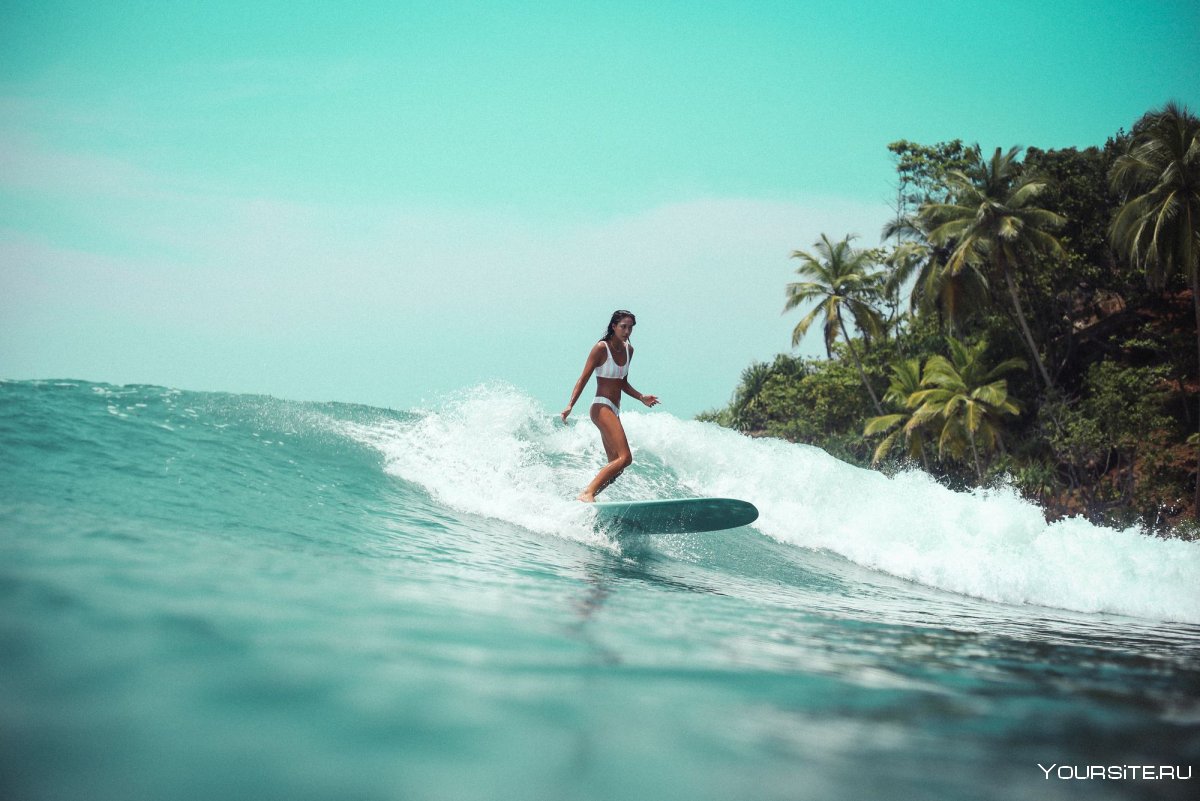 Бали серфинг девушки