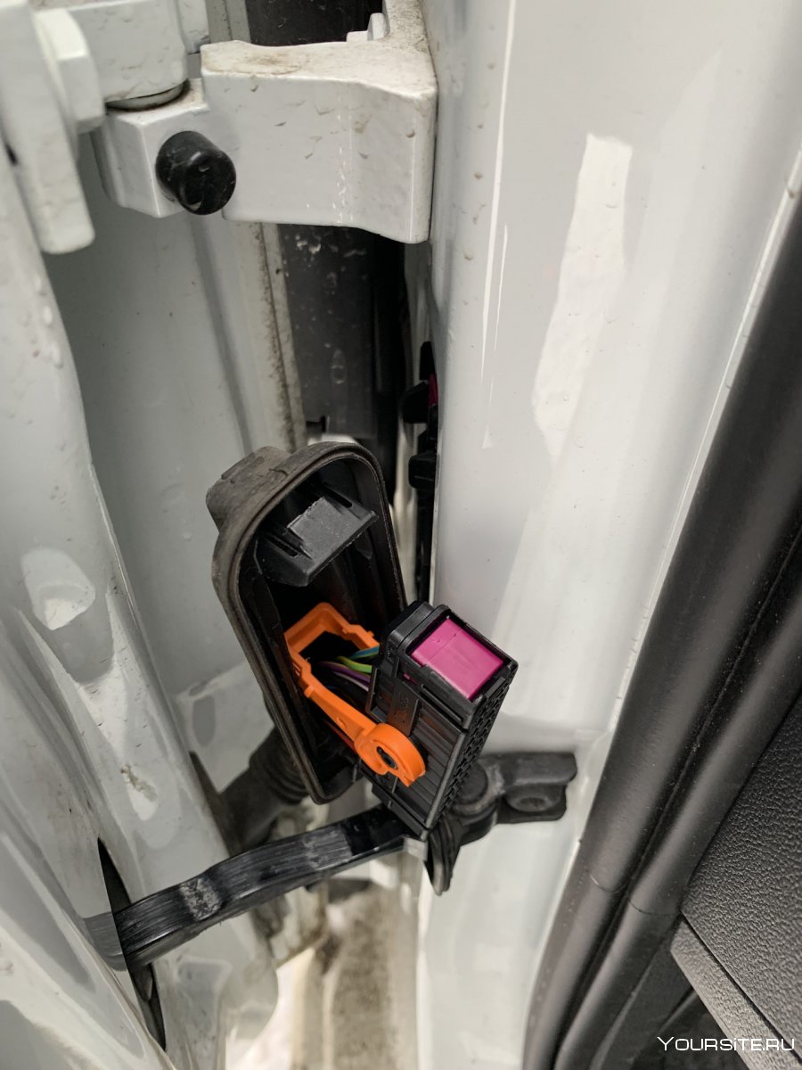 Концевик водительской двери поло седан 2018