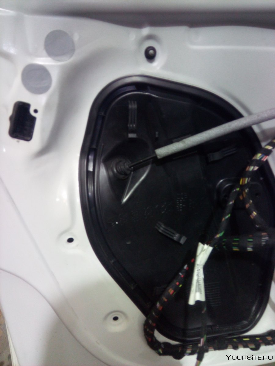 Концевик водительской двери поло седан 2011