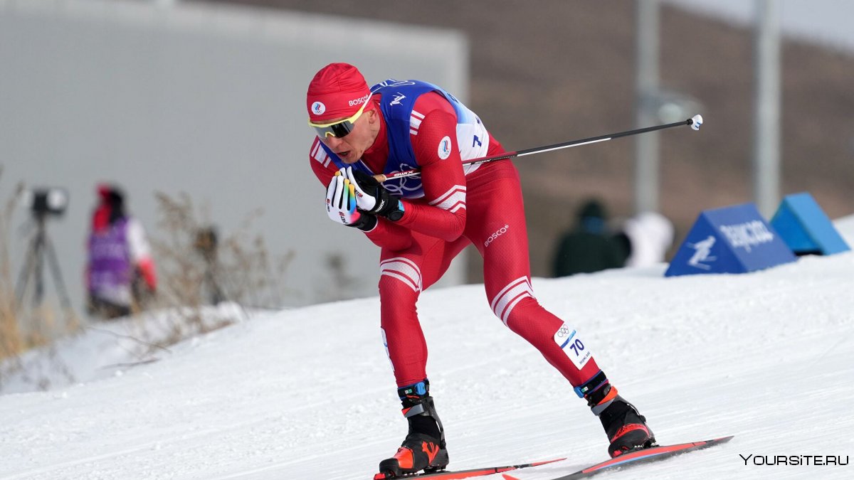 Александр Большунов лыжные гонки спринт