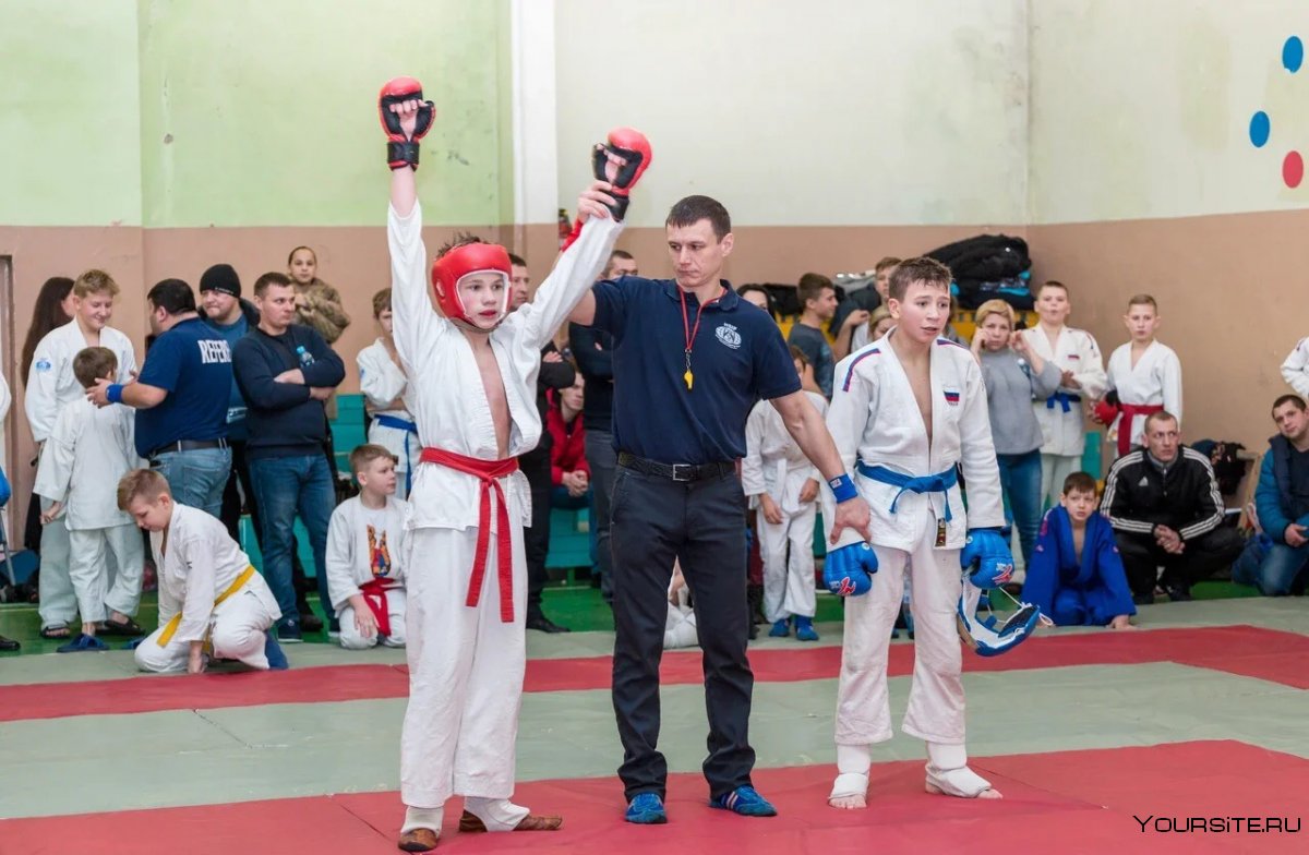 Александр Николаевич тренер по рукопашному бою