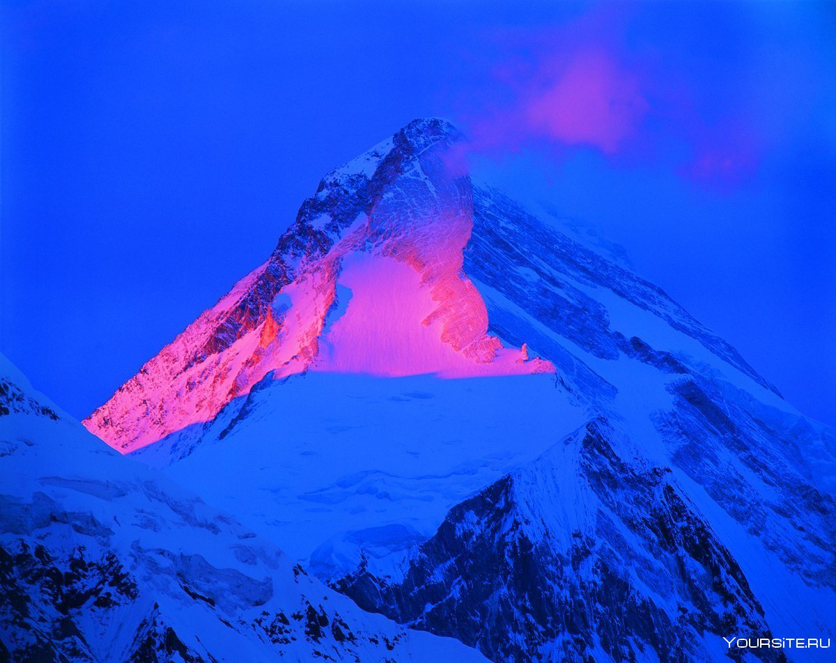 Гора Тянь Шань пик Хан Тенгри