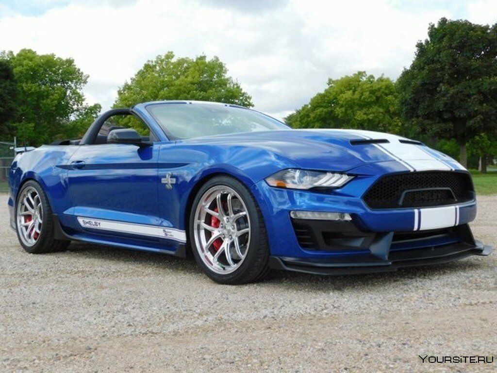Ford Mustang 2015 синий
