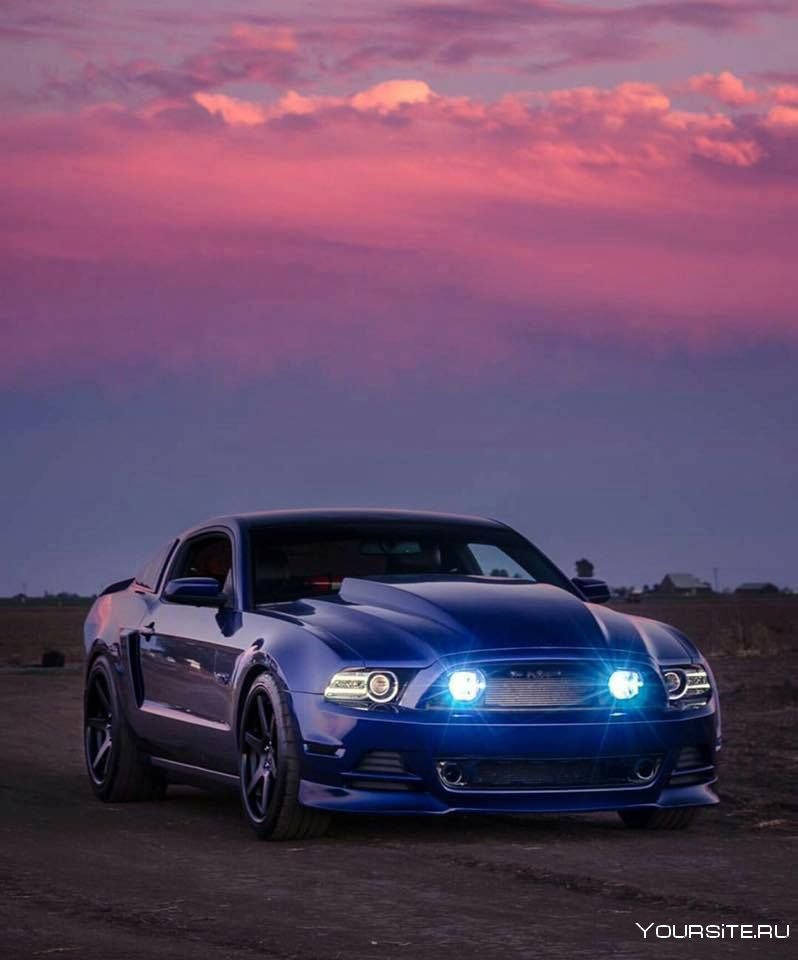 Ford Mustang голубой