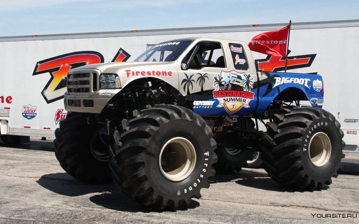 Grave Digger монстр трак