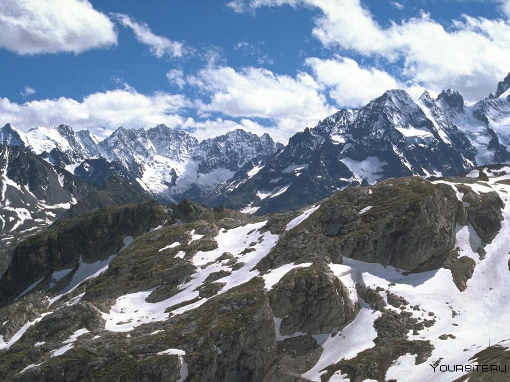 Снежные горы Дагестана