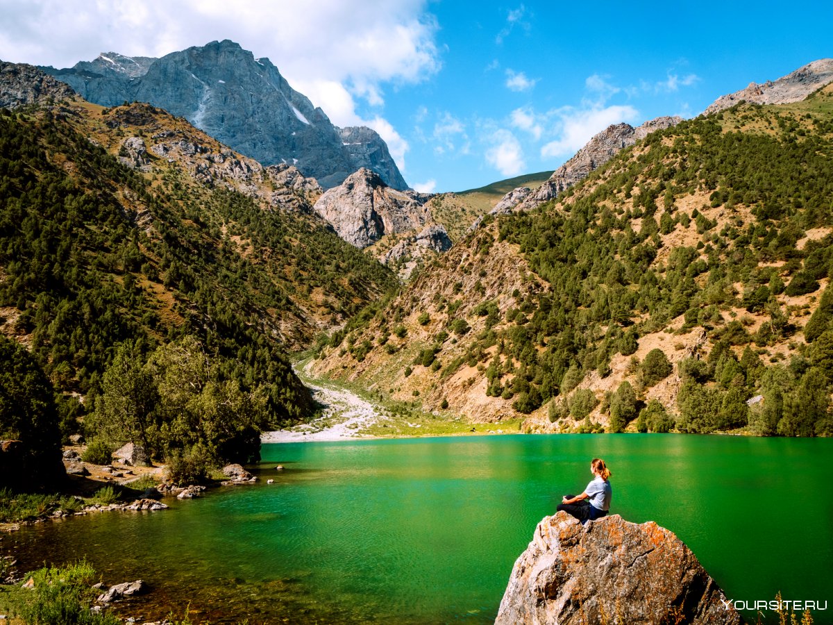 Природа горы Таджикистана