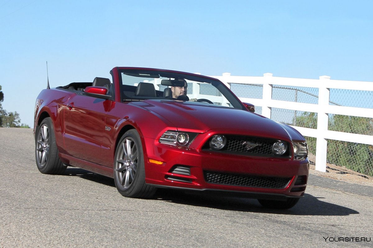 Ford Mustang 2013 кабриолет