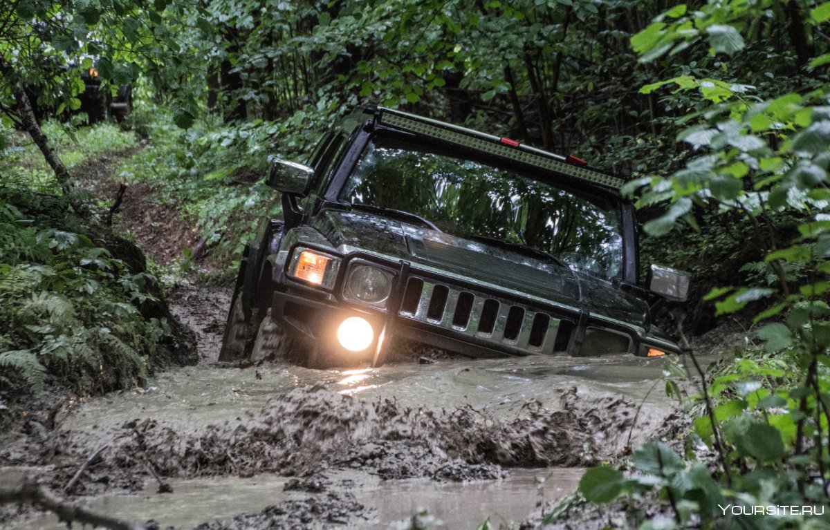 Jeep Wrangler 4 в грязи