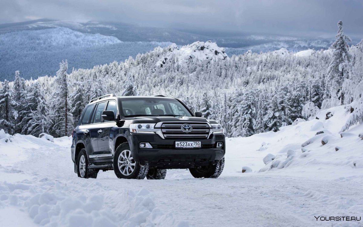 Toyota Land Cruiser 200 2020