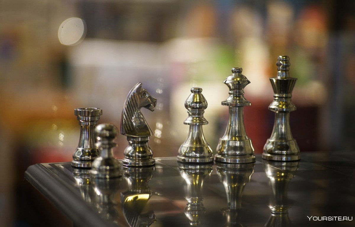 Шахматная доска черно белая