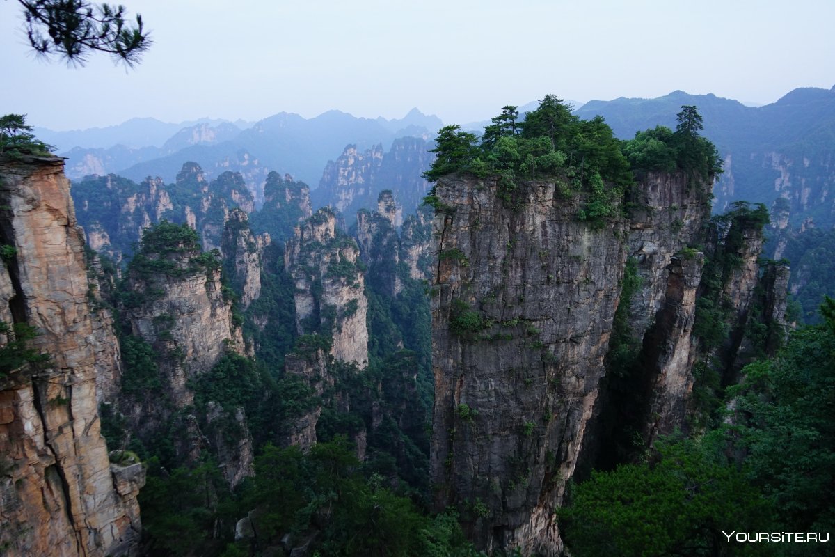 Летающие горы Тяньцзи, Китай