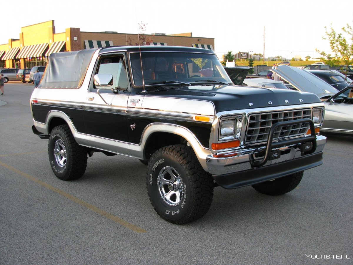 Ford Bronco 2000