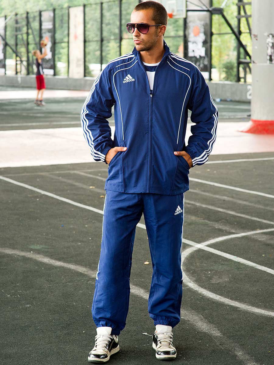 Спортивный костюм сине белый