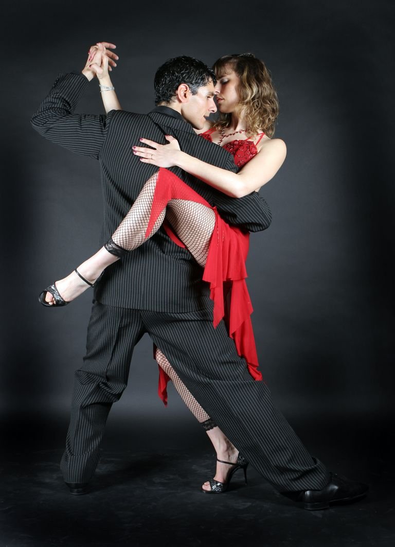 «Tango de pista» (танго для «танцпола»)