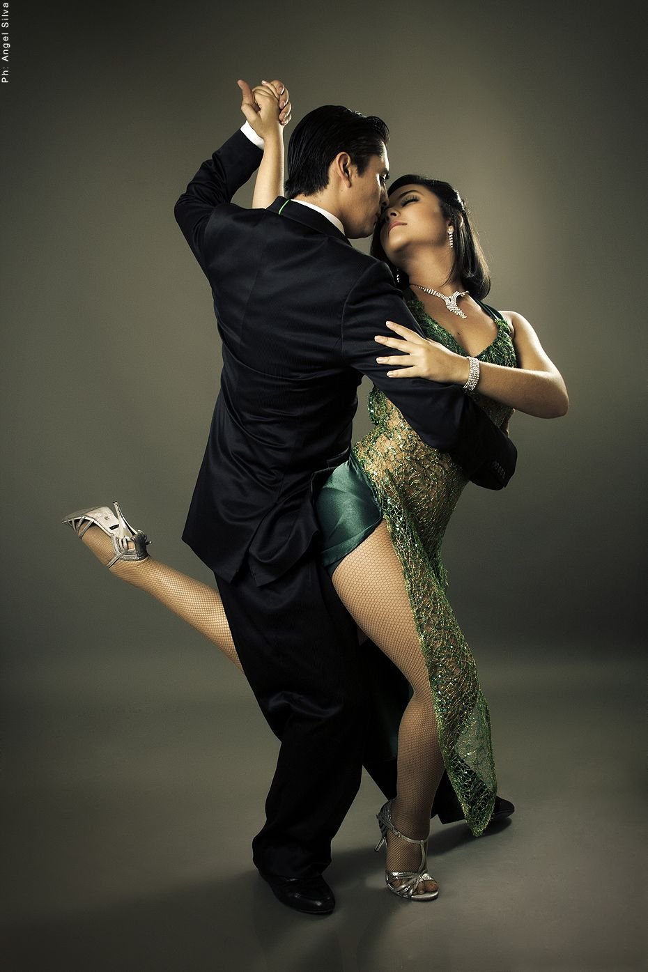 Танцы красивых пар. Танго Аргентино. Танго Орильеро. «Tango de pista» (танго для «танцпола»). ЕК-Аргентинское танго.