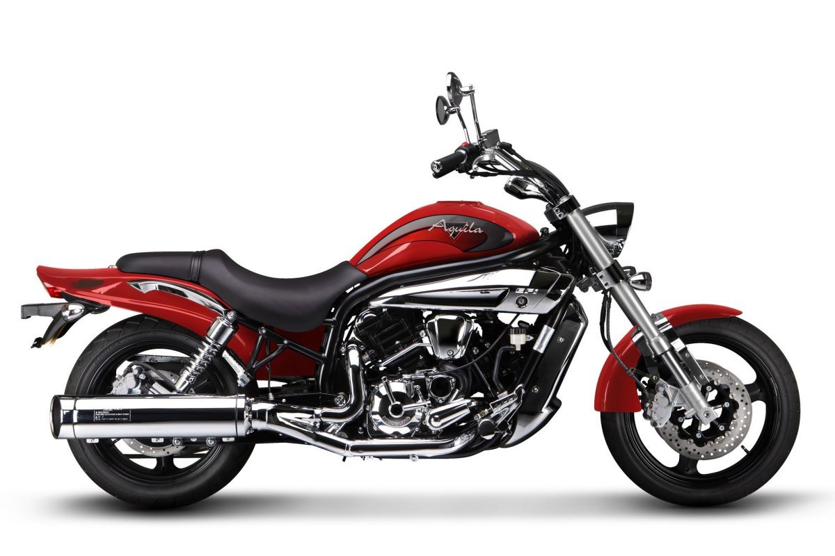 Hyosung Aquila gv650