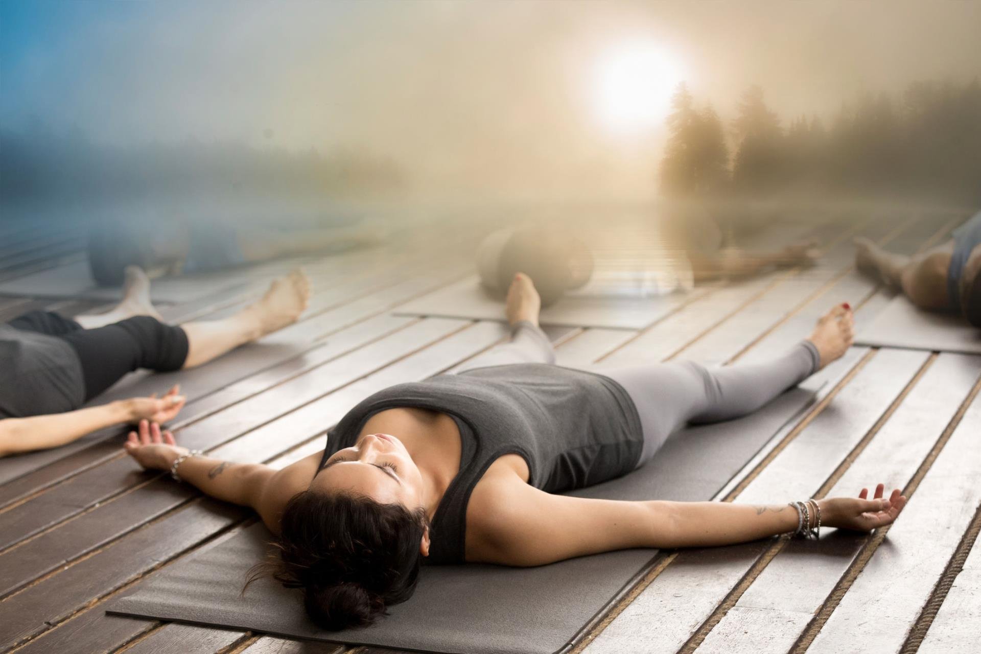 Музыка для массажа расслабляющая лучше. Шавасана йога нидра. Медитация йога нидра. Расслабление. Медитация лежа.