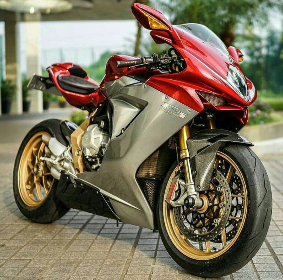 Итальянский мотоцикл MV Agusta