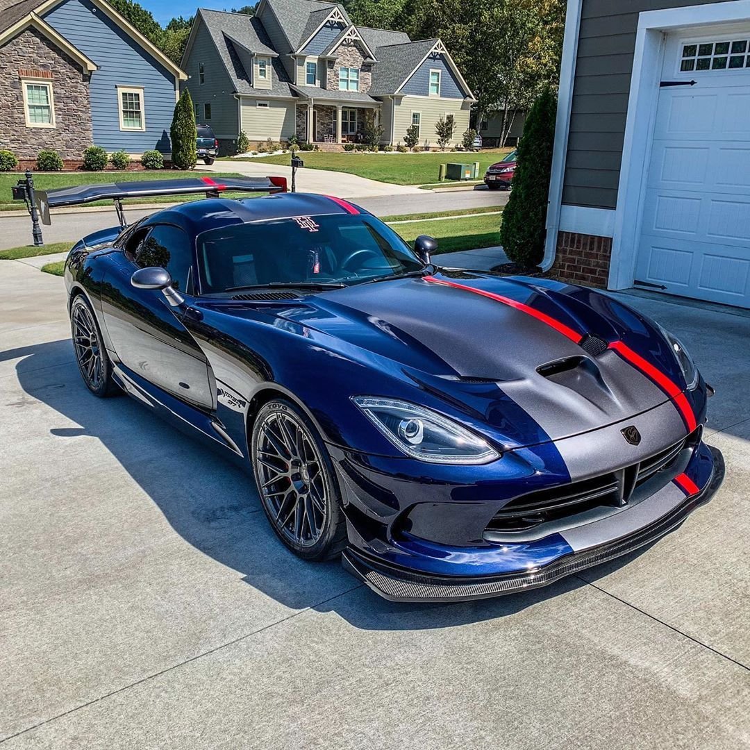 Dodge Viper Blue