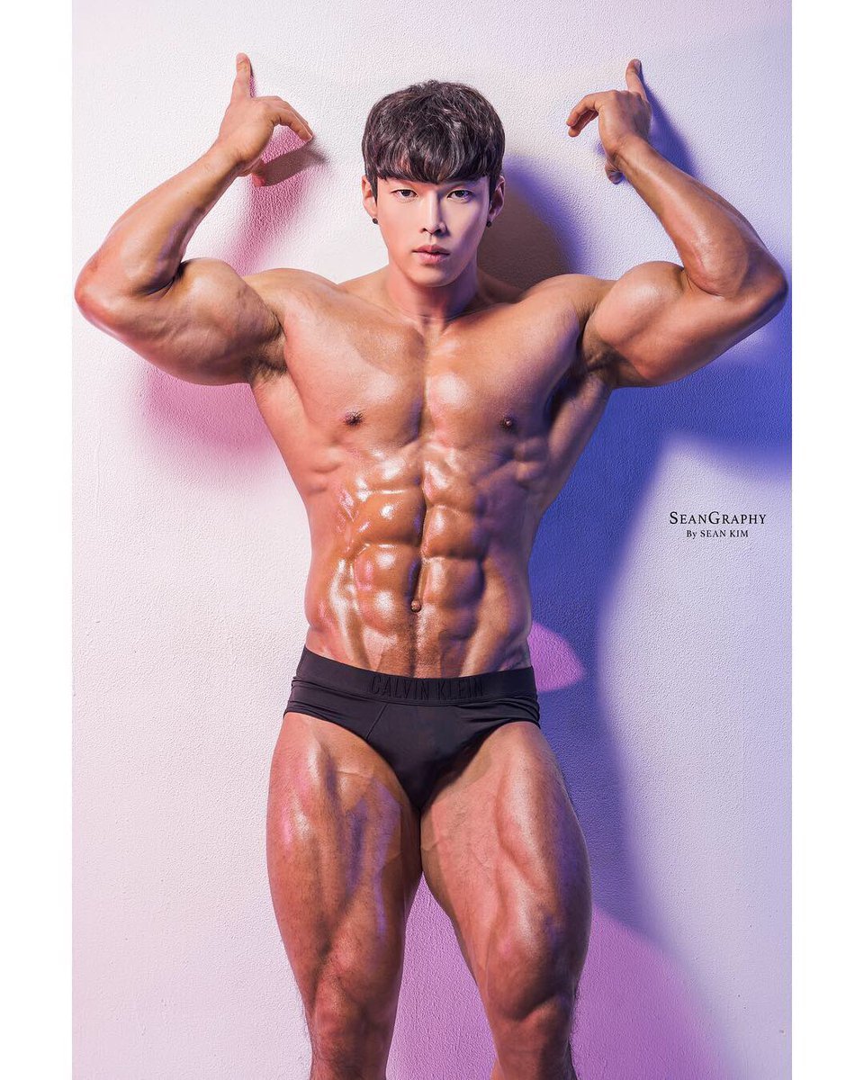 Кореец мускулы