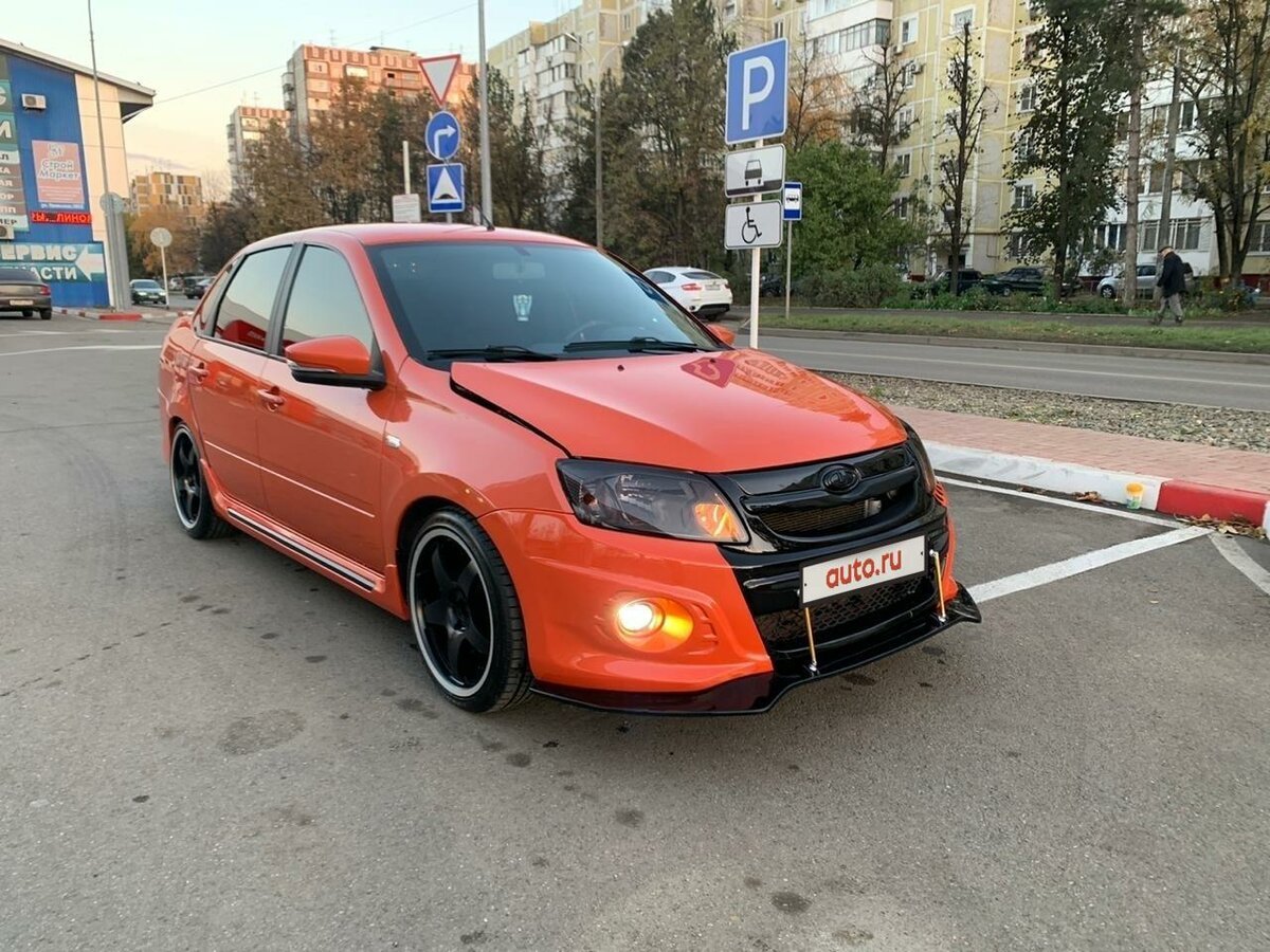 Lada Granta Sport оранжевая