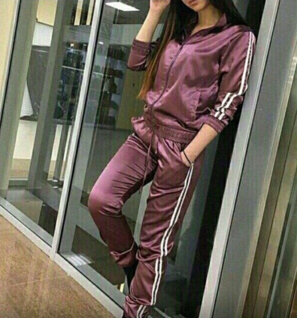 Модные спортивные костюмы