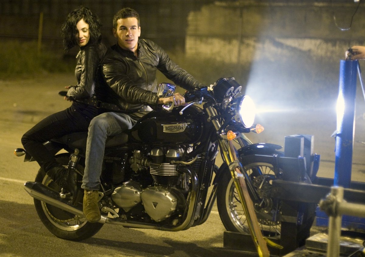 Три метра над уровнем неба 2 мотоцикл