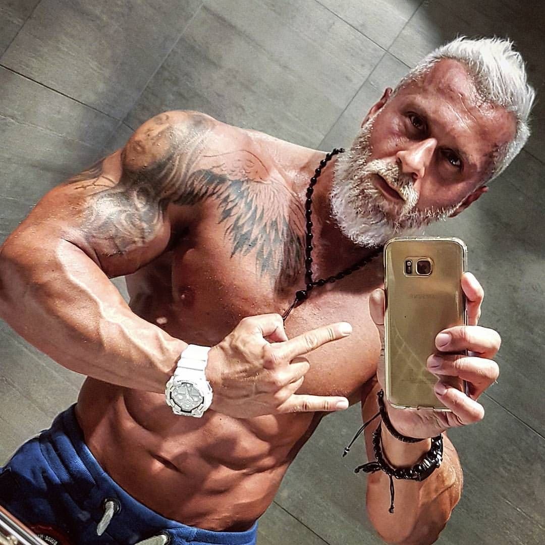 Павел ладзиак 2019