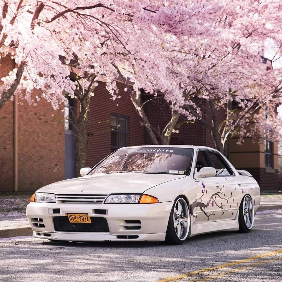 Nissan Skyline GTR r34 белый