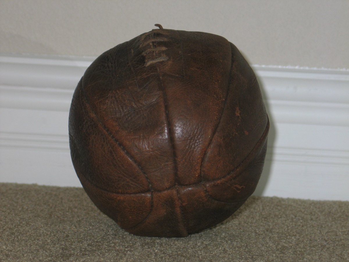 Футбольный мяч 1855 Гудиер