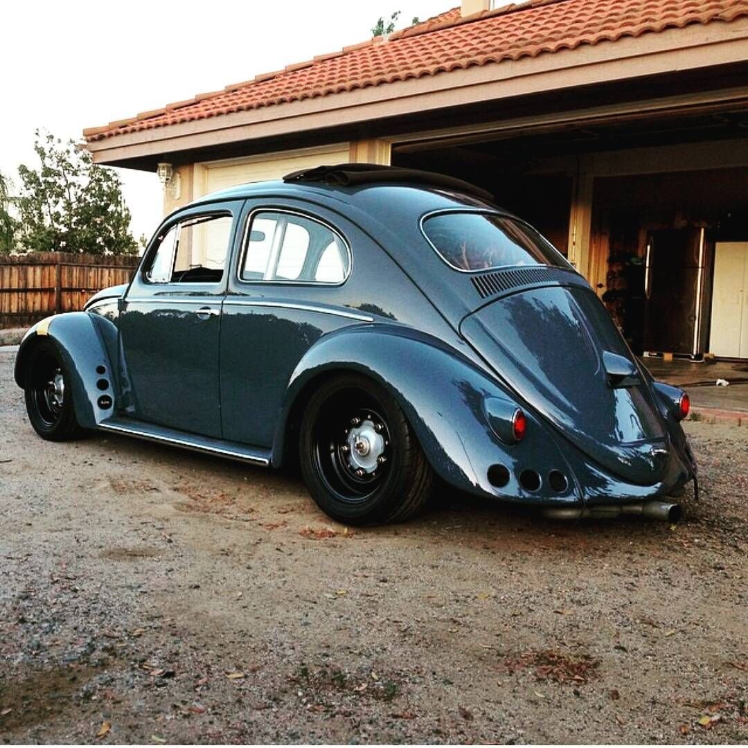 Volkswagen Beetle 1963 и девушка