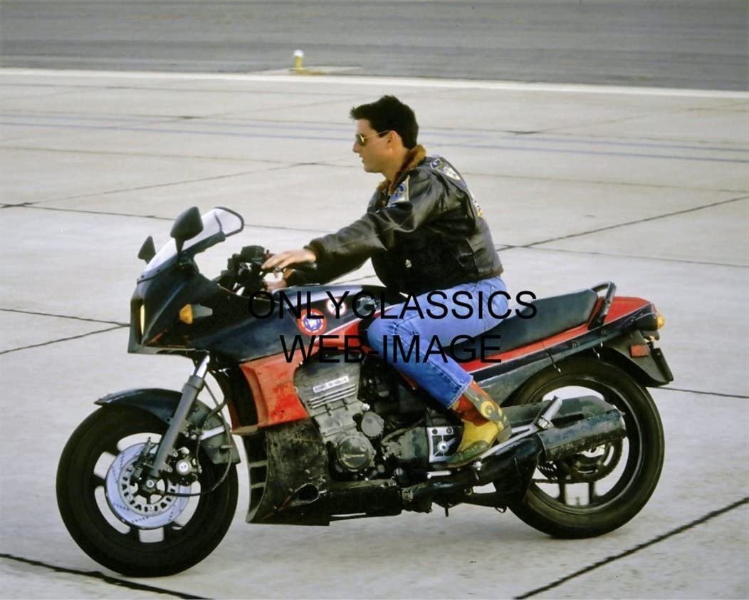 Kawasaki GPZ 900 Tom Cruise