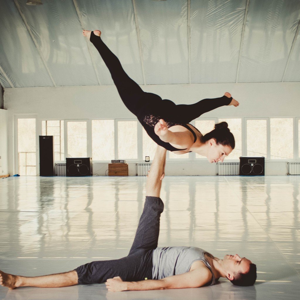 Трюки йога для двоих