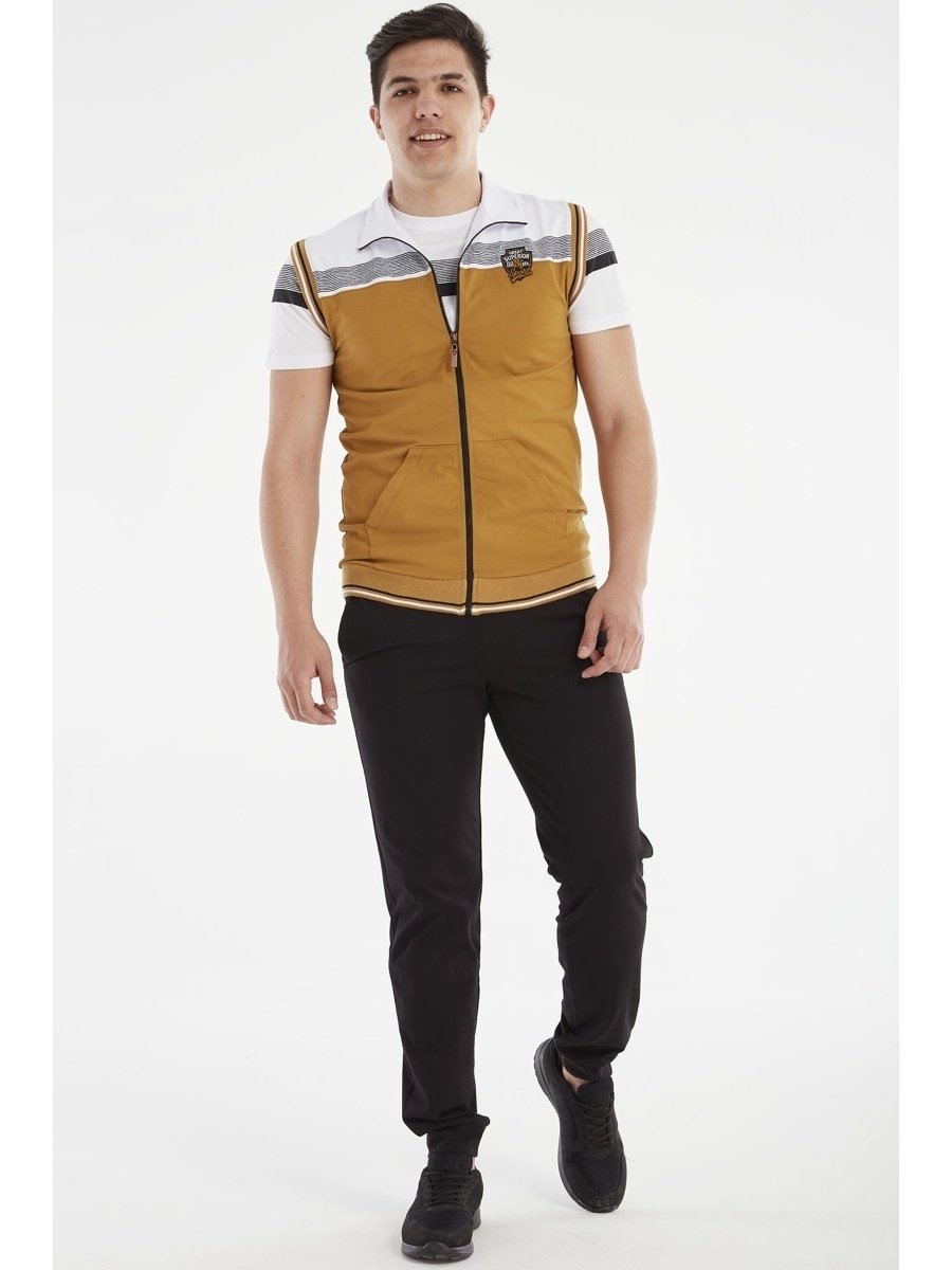 Стильный мужской костюм тройка