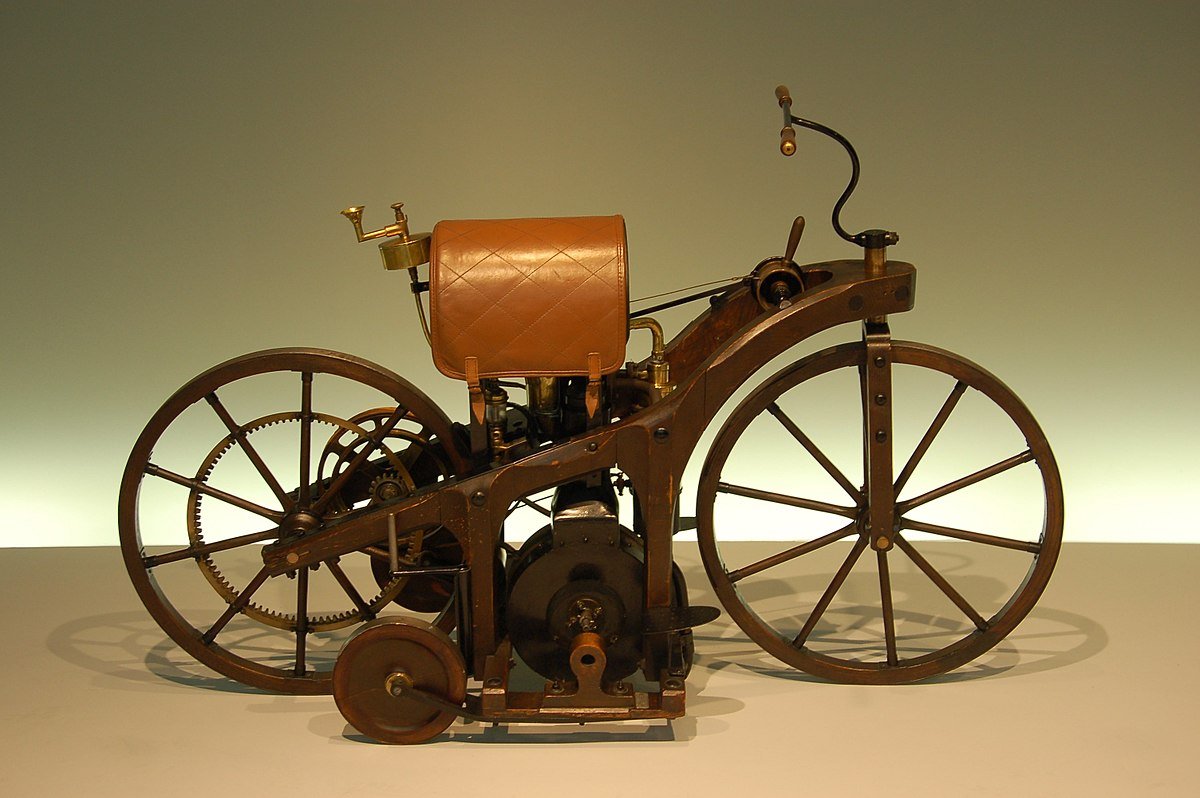 Даймлер автомобиль 1886 года