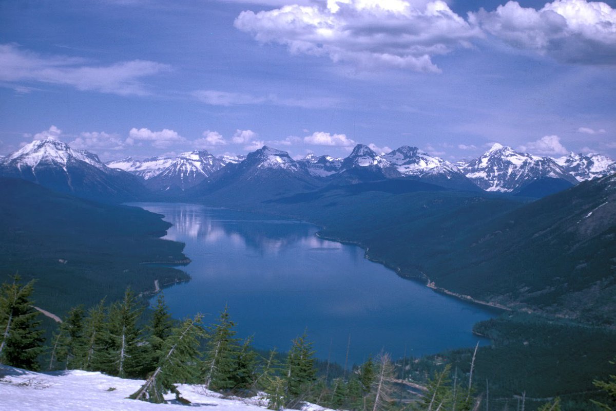 Озеро Макдональд, Монтана, США камни
