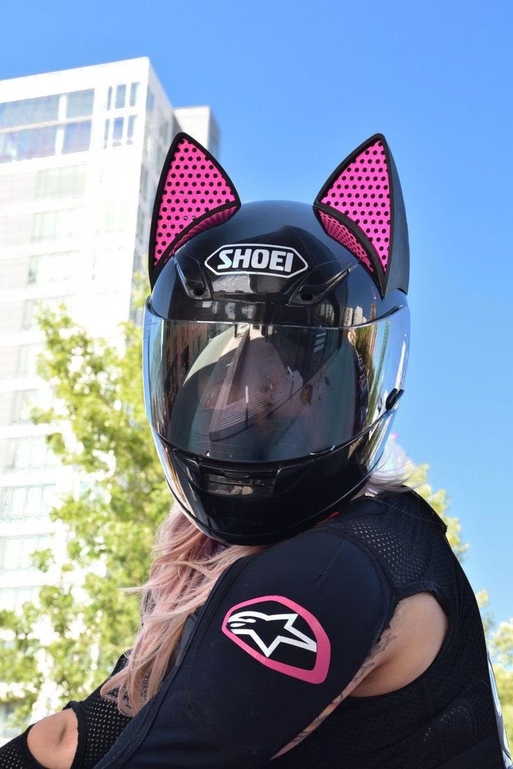 Шлем мотоциклетный женский