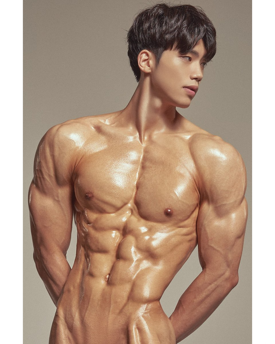 корейские мужчины голые фото 57