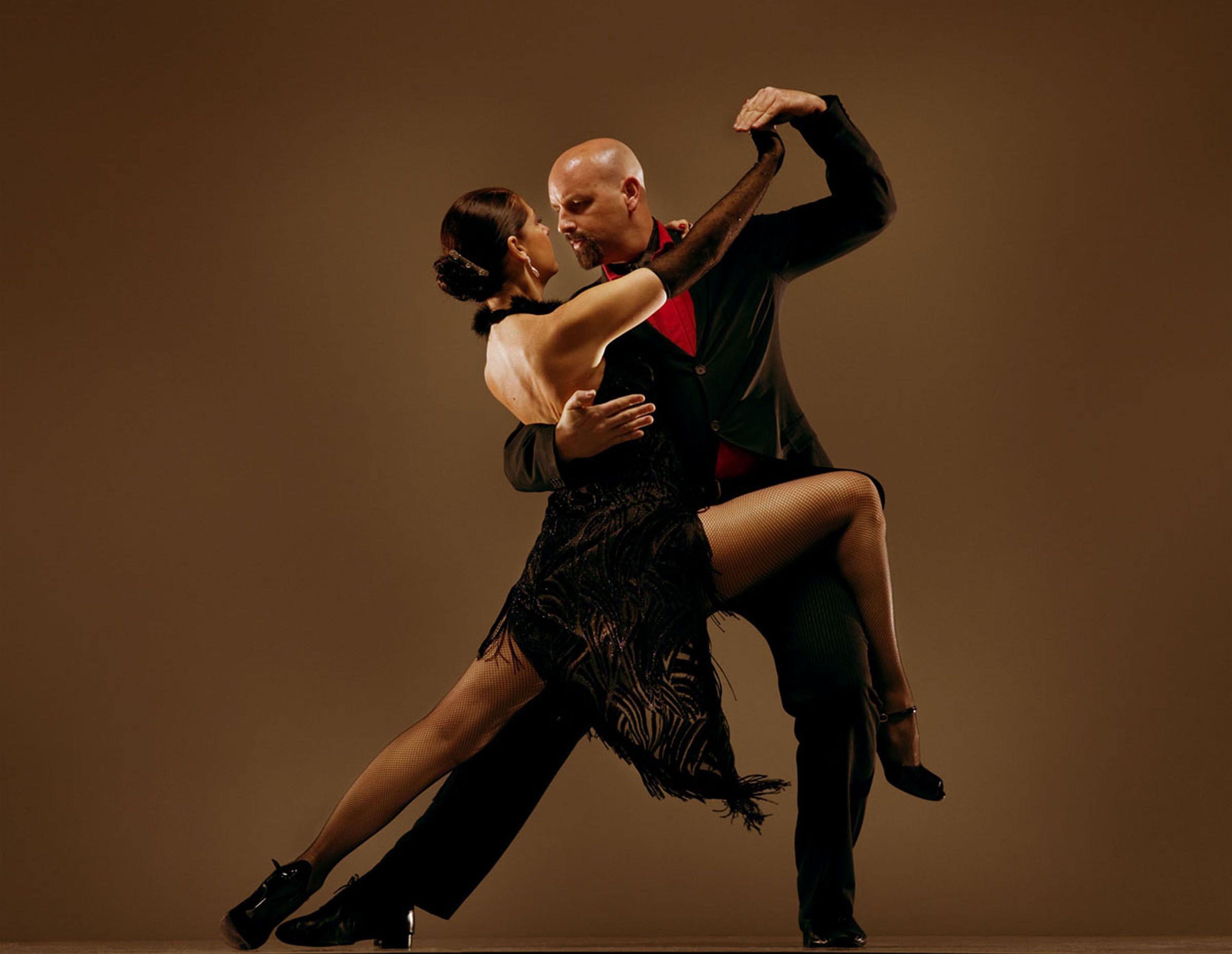 Танцующая пара видео. Танго Антонио Бандерас и Катя Виршилас. Танго Арген. Аргентинское танго Кумпарсита. Аргентинский танцор танго.