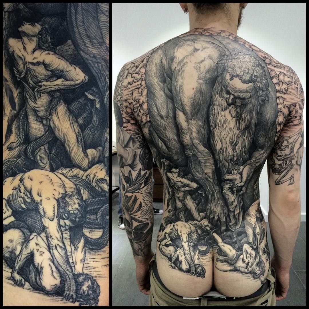 Татуировки Аквамена на спине