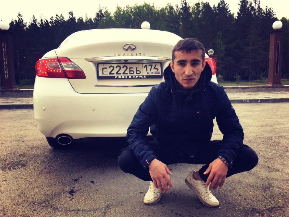 Какой автомобиль у Руслана Осташко