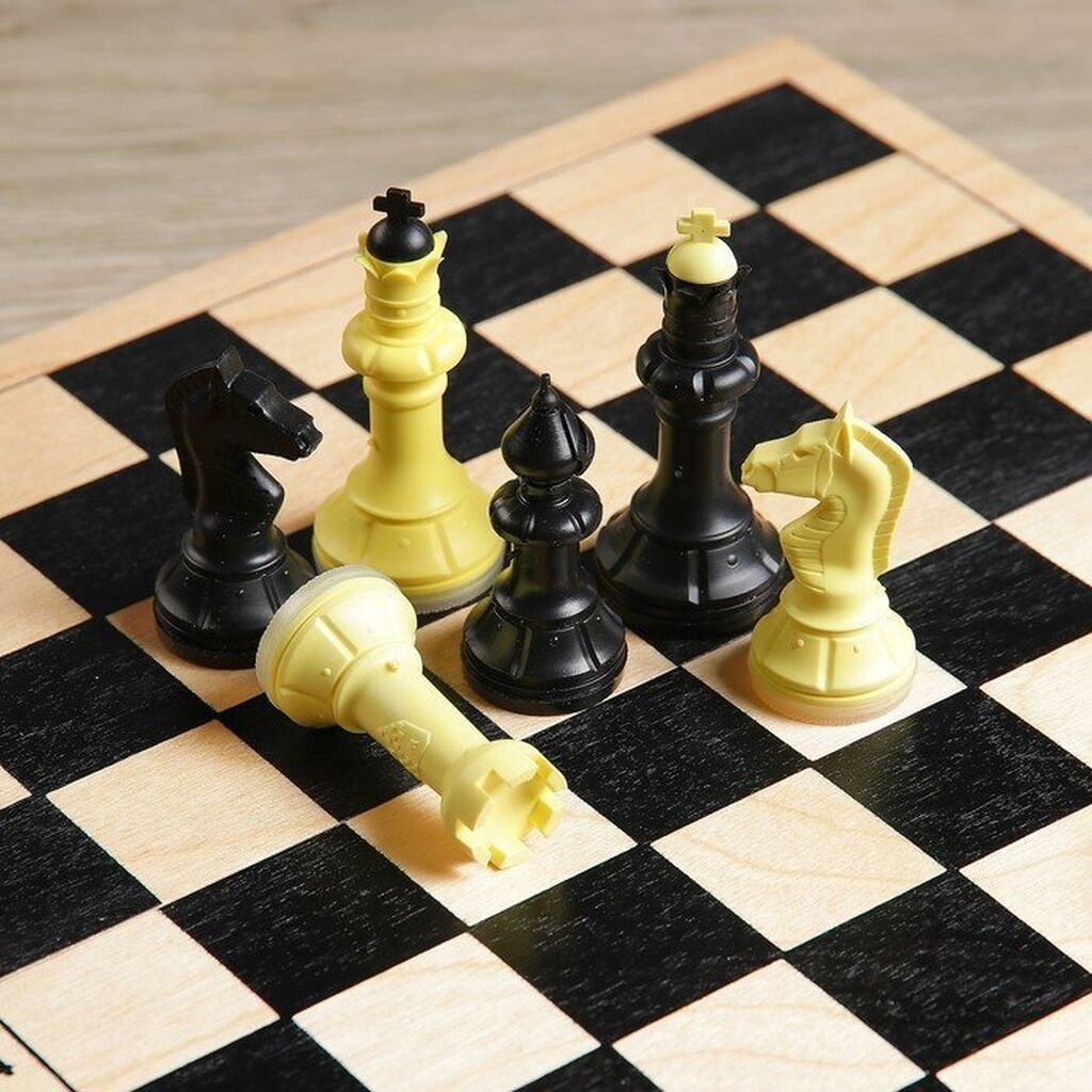 Шахматы гроссмейстерские (турнирные) с доской арт. Е-1 (400*200)