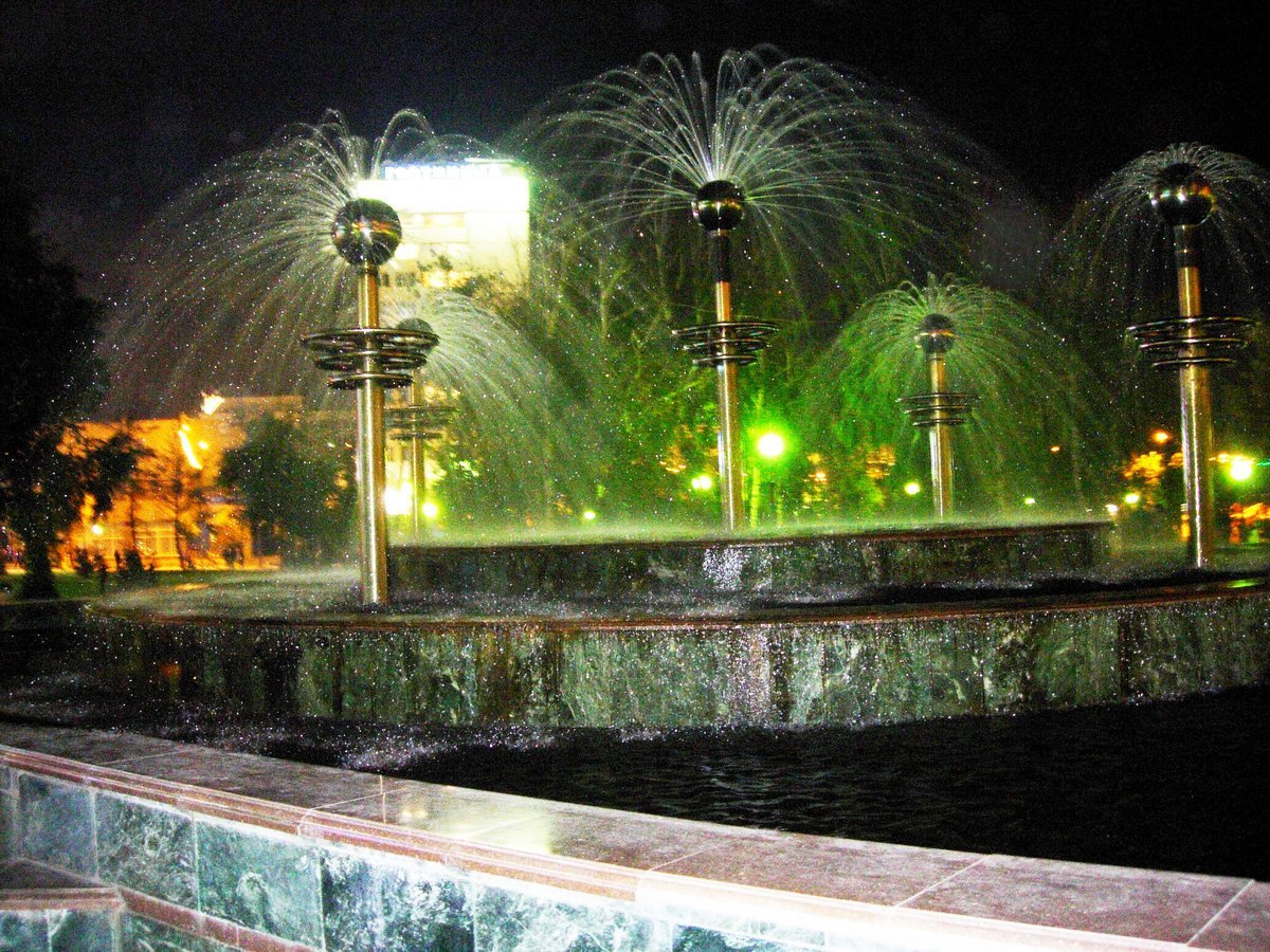 Набережная Павлодар фонтаны