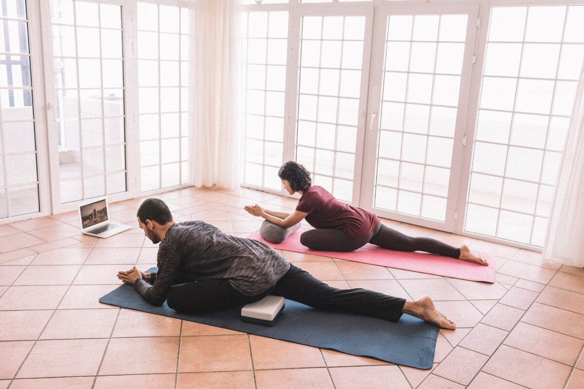 Йога Айенгара Айенгар