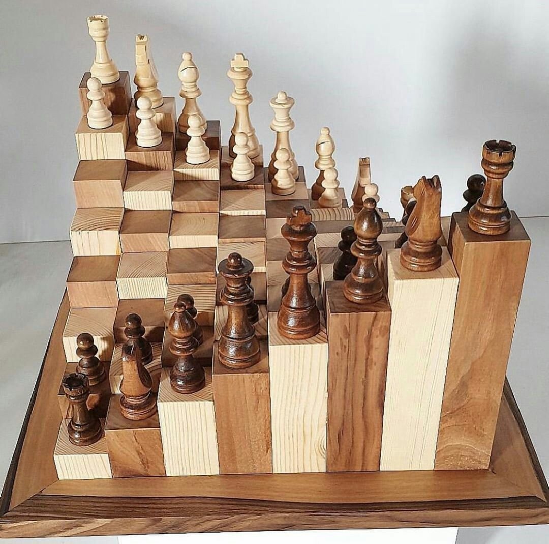 Шахматные фигуры из дерева