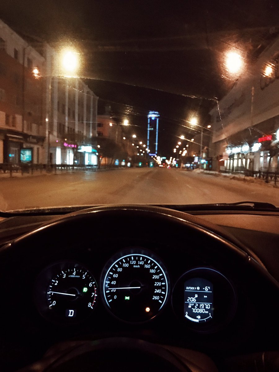 Ночной вид из автомобиля