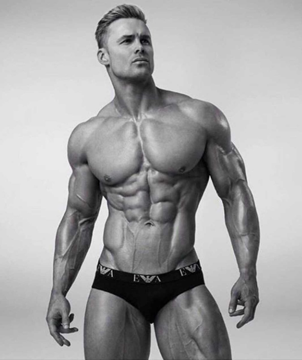 Эван Центопани бодибилдинг