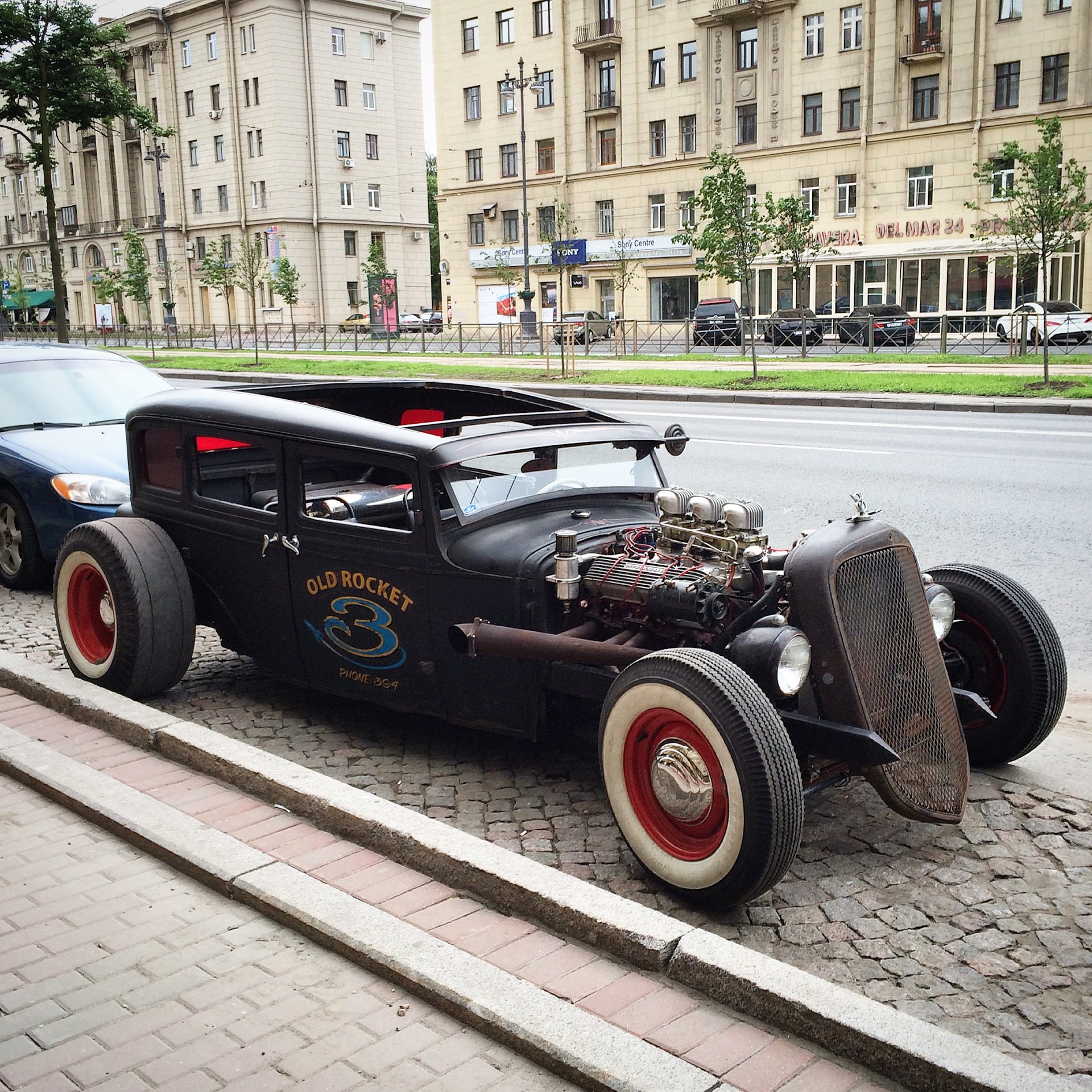 Редкие машины в Москве